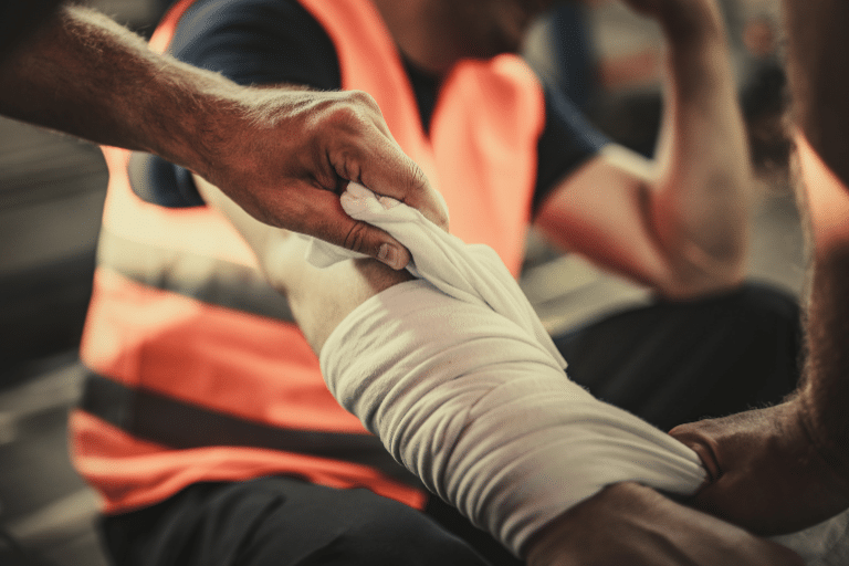 What to Do in the First 24 Hours After a Work Injury